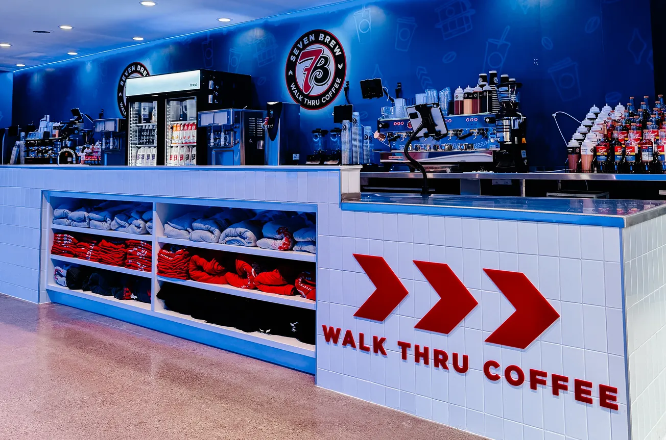 US drive-thru specialist diversifies store portfolio with walk-thru campus site