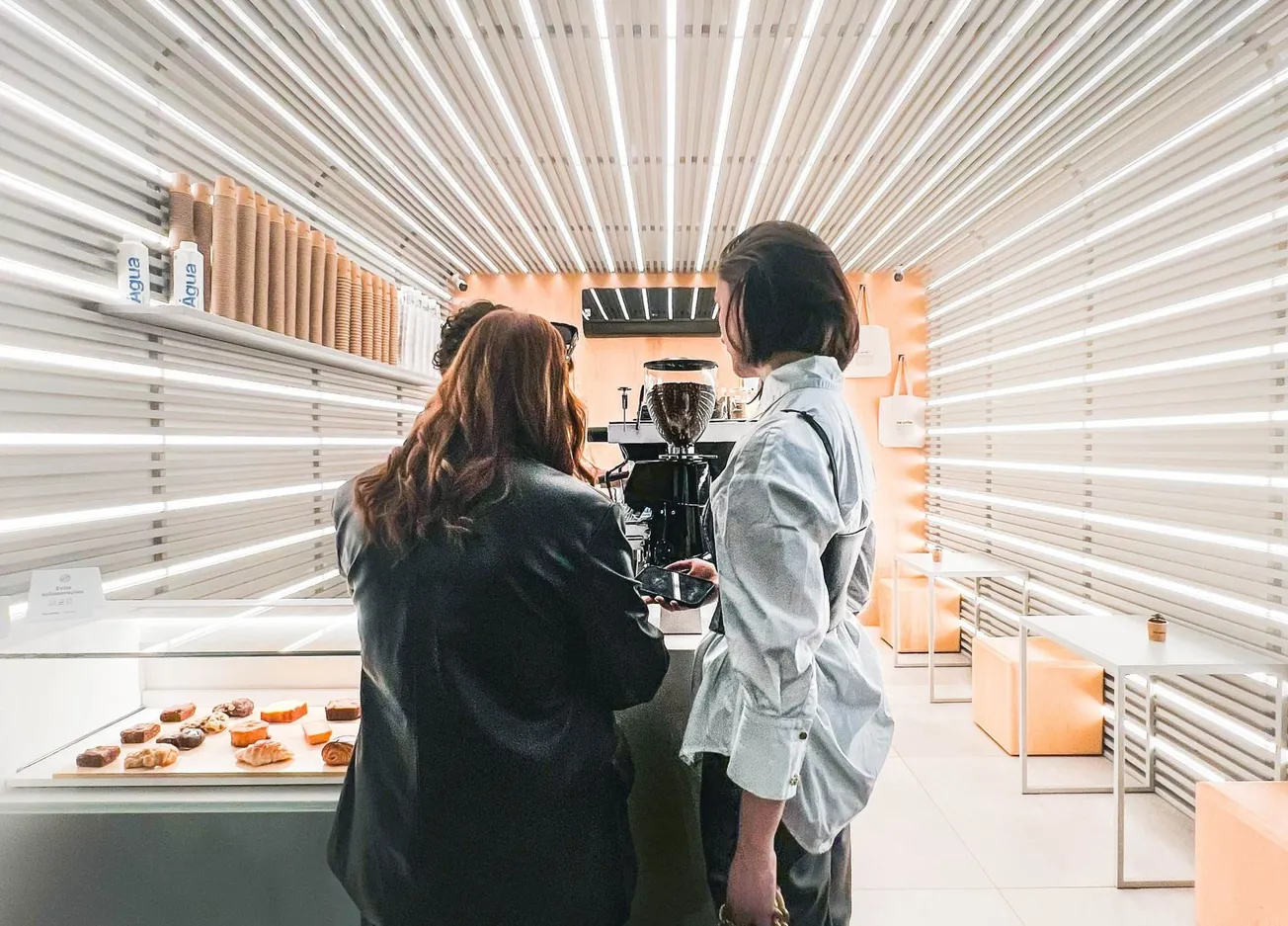 Roundtable: How Tech-Forward Cafés Are Redefining the Market