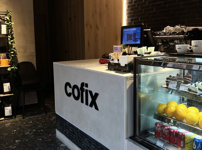 La empresa israelí Cofix debuta en España con su establecimiento en Valencia